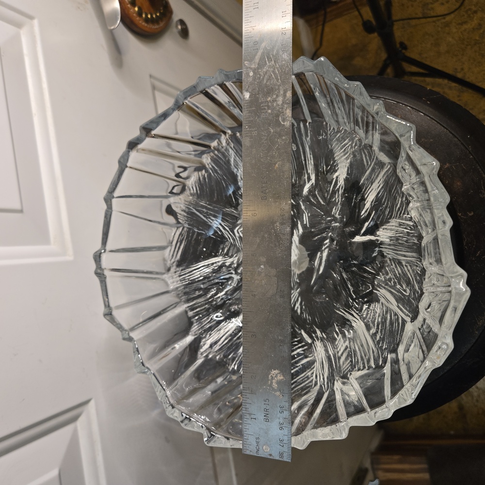 Vintage Mikasa Hoya Crystal Iceberg Textured Asymmetrical Serving Bowl Dish - Picture 6 of 6
